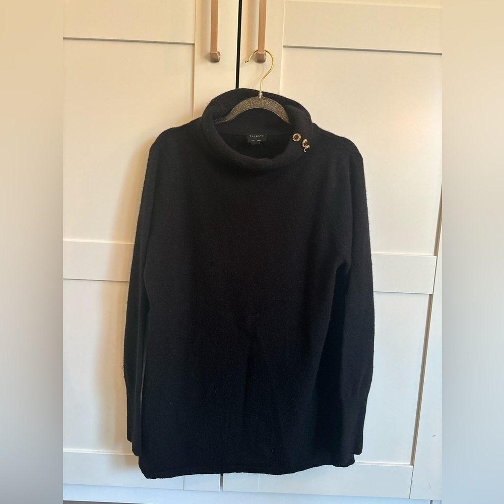 Talbots black turtleneck Cashmere Sweater size large chic holiday classic